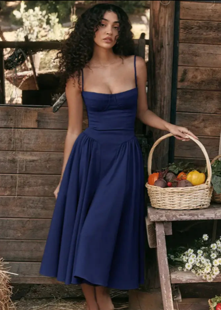 Schulterfreies Midikleid mit fließendem Stoff | Perfekt für Frühling und Sommer