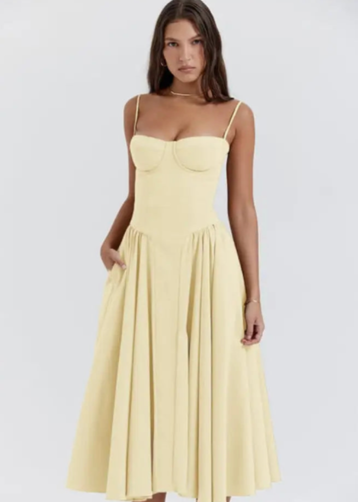 Schulterfreies Midikleid mit fließendem Stoff | Perfekt für Frühling und Sommer