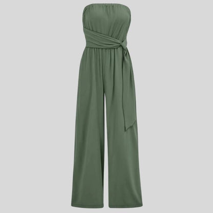 Schulterfreies Jumpsuit mit Taillenband und fließendem Stoff