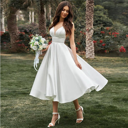 V-Ausschnitt Ärmelloses Langes Slipkleid mit Hoher Taille | Ideal für den Sommer
