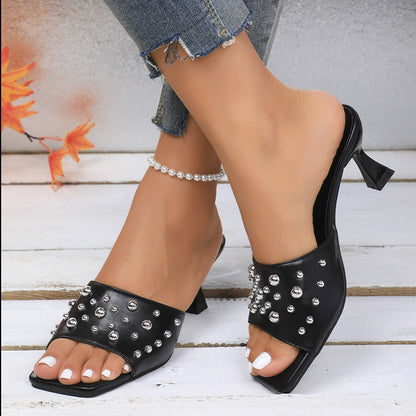 Offene Zehen Stiletto Slipper mit Nieten | Ideal für den Sommer