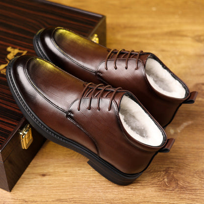 High-Top Stiefel mit Fleecefutter und Schnürung | Ideal für den Winter