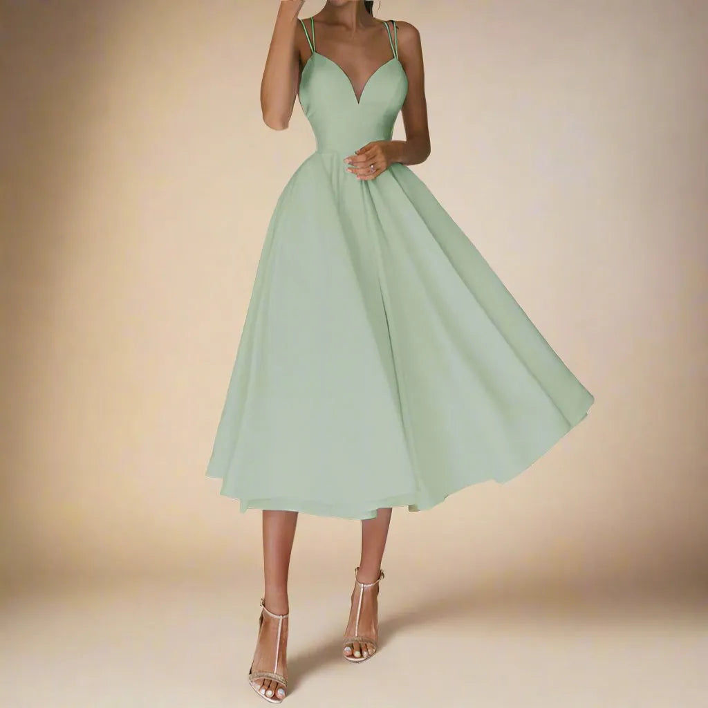 Ärmelloses V-Ausschnitt-Kleid mit zarten Trägern | Ideal für den Sommer