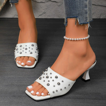 Offene Zehen Stiletto Slipper mit Nieten | Ideal für den Sommer