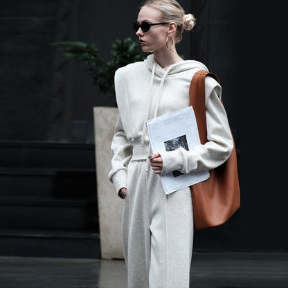 Zweiteiliges Set mit Kapuzenpullover und Weitbeiniger Hose | Ideal für den Herbst