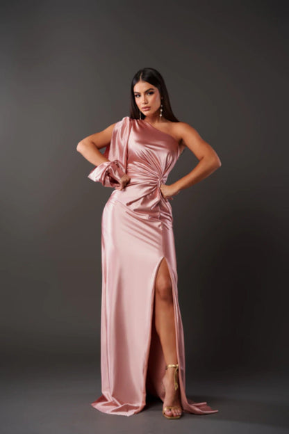 Fließendes Satin Midi-Party-Kleid mit Tailliertem Schnitt | Ideal für Frühling und Sommer